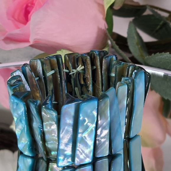 Vintage Abalone Shell Turquoise Stretch Bracelet Very Comfortable Beautiful! - Picture 3 of 6